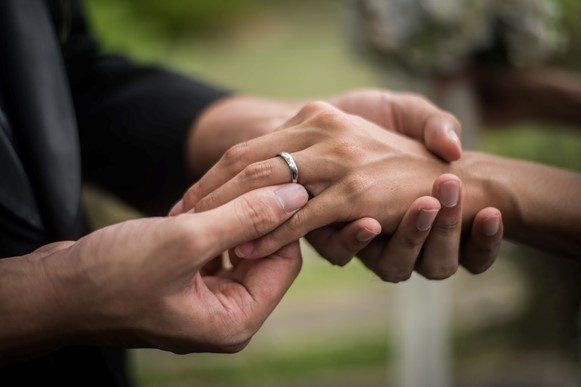 Cómo elegir el anillo de compromiso perfecto: 5 claves infalibles